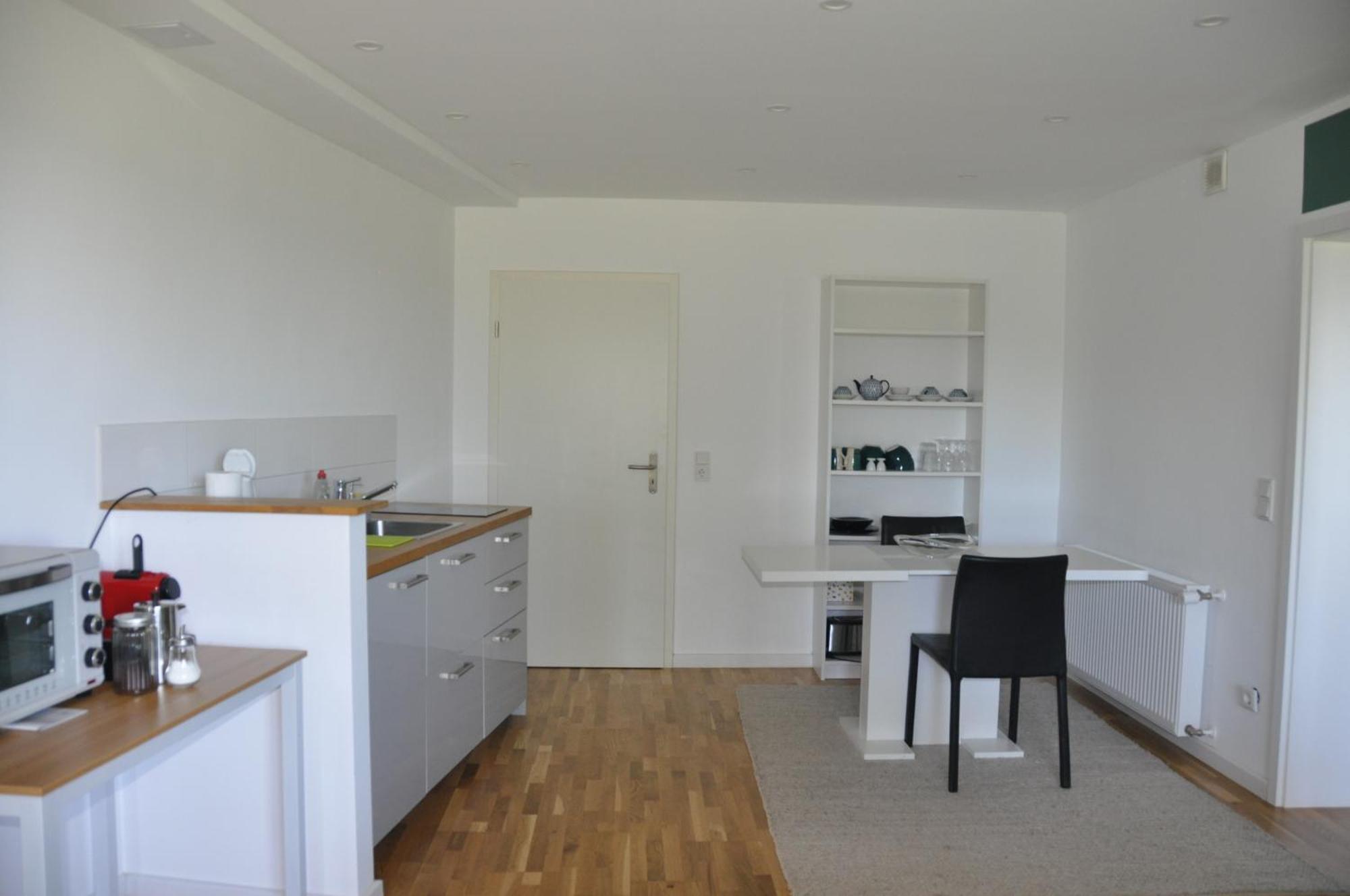 2-Zimmer Wohnung Mit Terrasse, Fernblick, Natur, Ruhig - Marburg Luaran gambar